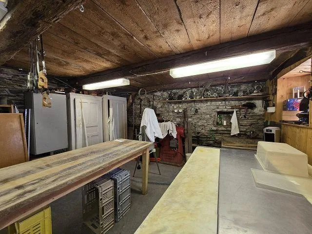 6-Zimmer-Dorfhaus mit Parkplatz / Casa unifamiliare di 6 locali con... – Foto 15 von 29