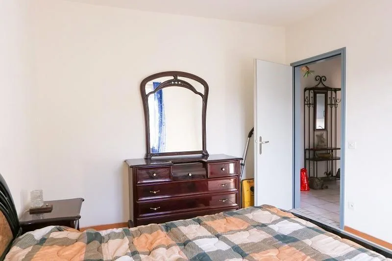 3 1/2-Zimmer-Wohnung an zentraler Lage im 2. OG / appartamento di 3... – Foto 8 von 18