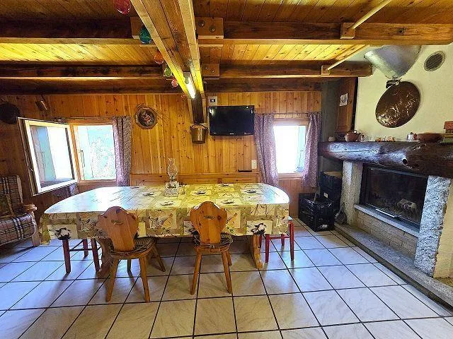31/2-Zimmer-Rustico an sehr ruhiger, sonniger Aussichtslage mit vie...