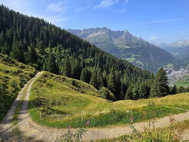 31/2-Zimmer-Rustico an sehr ruhiger, sonniger Aussichtslage mit vie... – foto 26 di 30