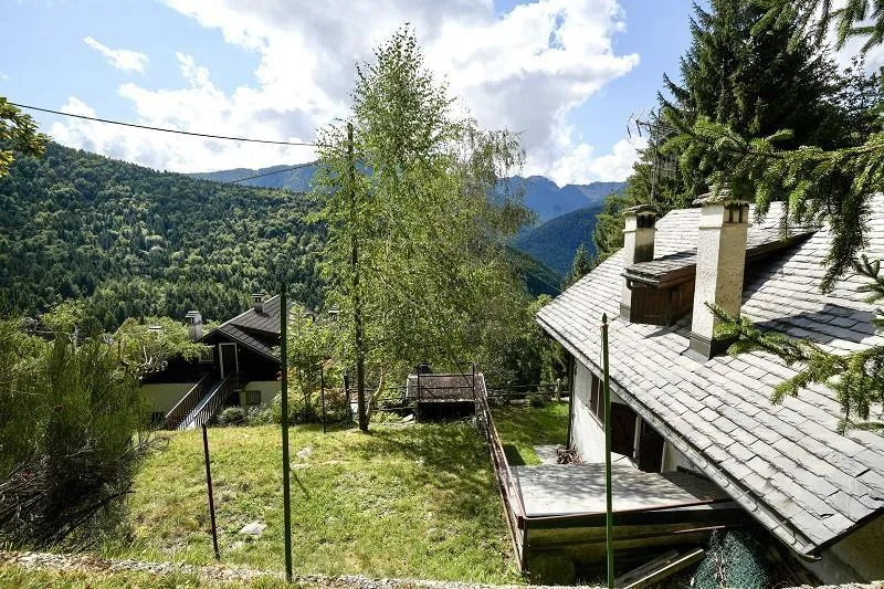 4 1/2-Zimmer-Haus mit viel Land sehr ruhige, sonnige Aussichtslage ... – Foto 16 von 30