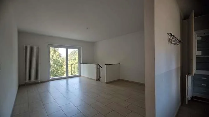 Proprietà residenziale immersa nel verde con vista panoramica – photo 9 sur 13