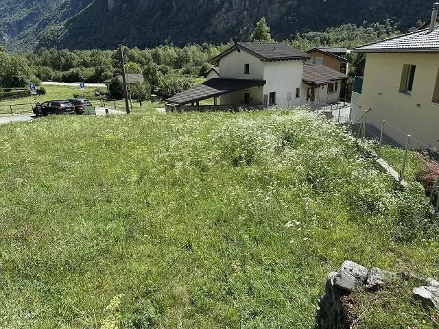 Baulandgrundstück von 415 m2 an sehr ruhiger, sonniger Aussichtslag...