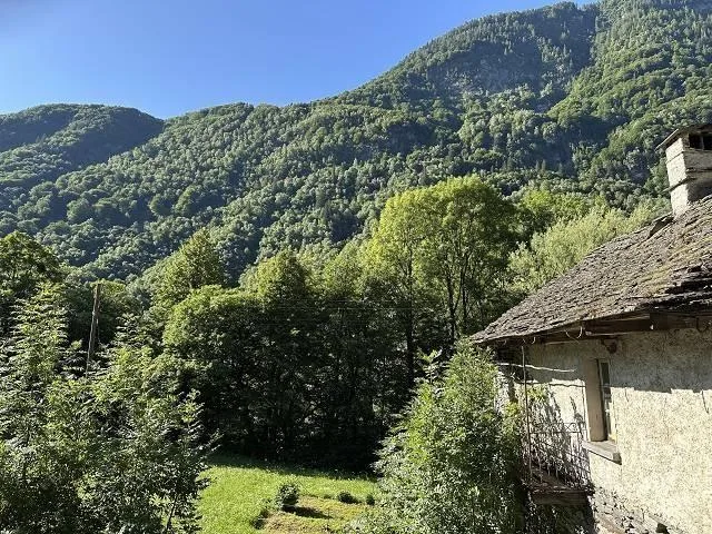 Rustico mit 7 Räumen mit Parkplatz im Freien / rustico di 7 locali ... – photo 9 sur 13