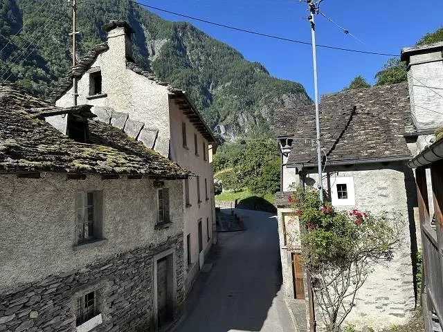 Rustico mit 7 Räumen mit Parkplatz im Freien / rustico di 7 locali ... – photo 10 sur 13