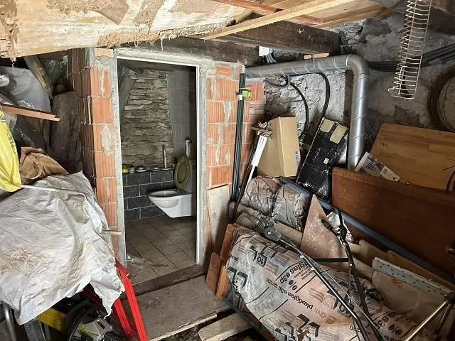Rustico mit 7 Räumen mit Parkplatz im Freien / rustico di 7 locali ...