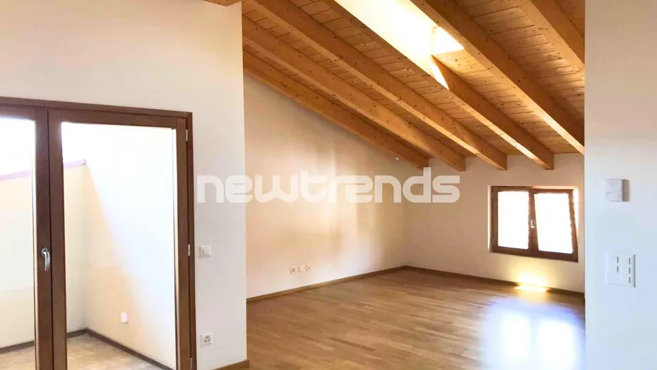 Rancate, 3.5 locali attico con balcone e servizi nelle vicinanze – Foto 7 von 10