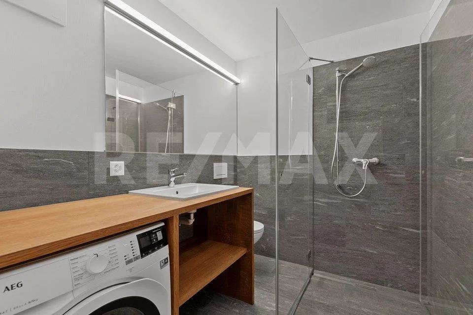 3½ -Zimmer-Wohnung Nr. 3 mit grossem Balkon im 1. OG als Zweitwohnsitz – photo 8 sur 12