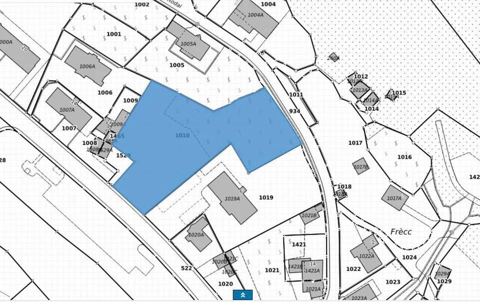 Baulandgrundstück von 3330 m2 in Zone R4 mit Bauprojekt an zentrale... – photo 10 sur 13