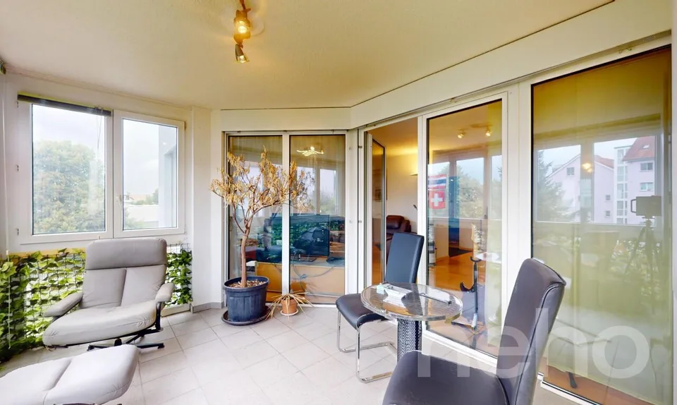 Charmante 3.5-Zimmer-Wohnung mit Wintergarten & Cheminée in Wittenbach