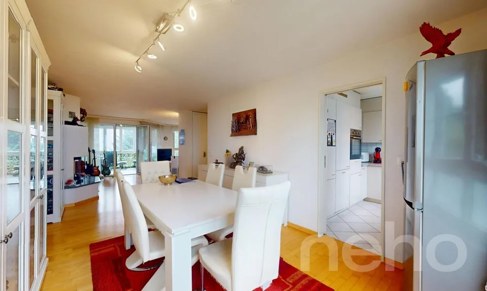 Charmante 3.5-Zimmer-Wohnung mit Wintergarten & Cheminée in Wittenbach