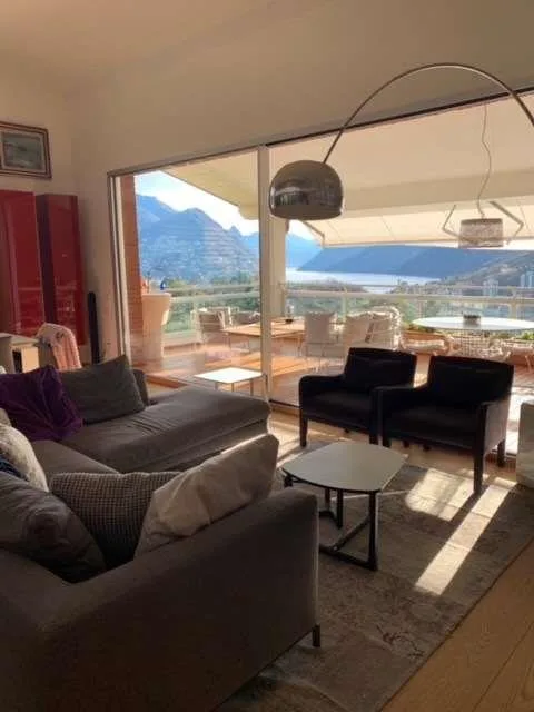 Montagnola - Prestigioso Attico Duplex Vista Lago a 50 m dalla TASIS