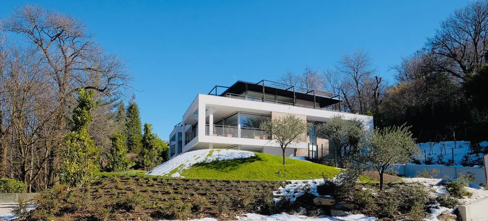 Prestigioso Triplex con Ascensore Privato e Giardino Esclusivo – Foto 12 von 16