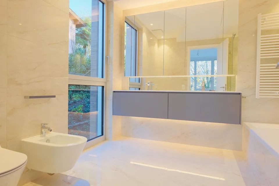 Prestigioso Triplex con Ascensore Privato e Giardino Esclusivo – Foto 9 von 16