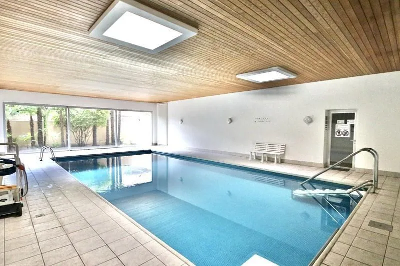 4 1/2-Zimmer-Wohnung im 1. OG mit Hallenbad an ruhiger, zentraler L... – foto 19 di 25