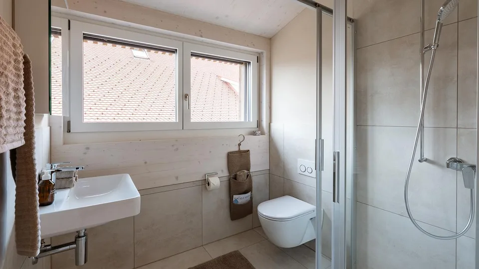 Grosszügige 3.5-Zimmer Dachgeschosswohnung in Hägglingen – photo 11 sur 20