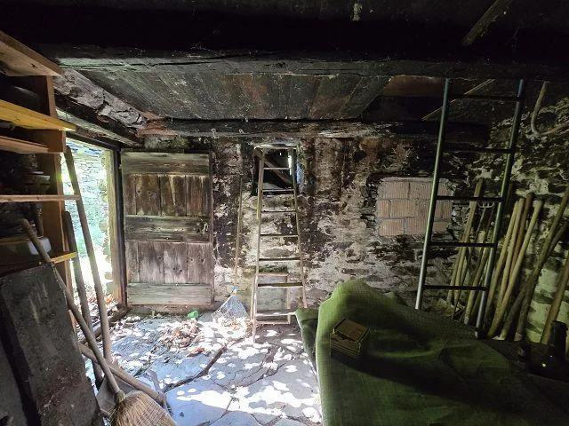 Drei Rustici zum Ausbauen mit viel Land sehr ruhige, sonnige Lage /... – Foto 9 von 29