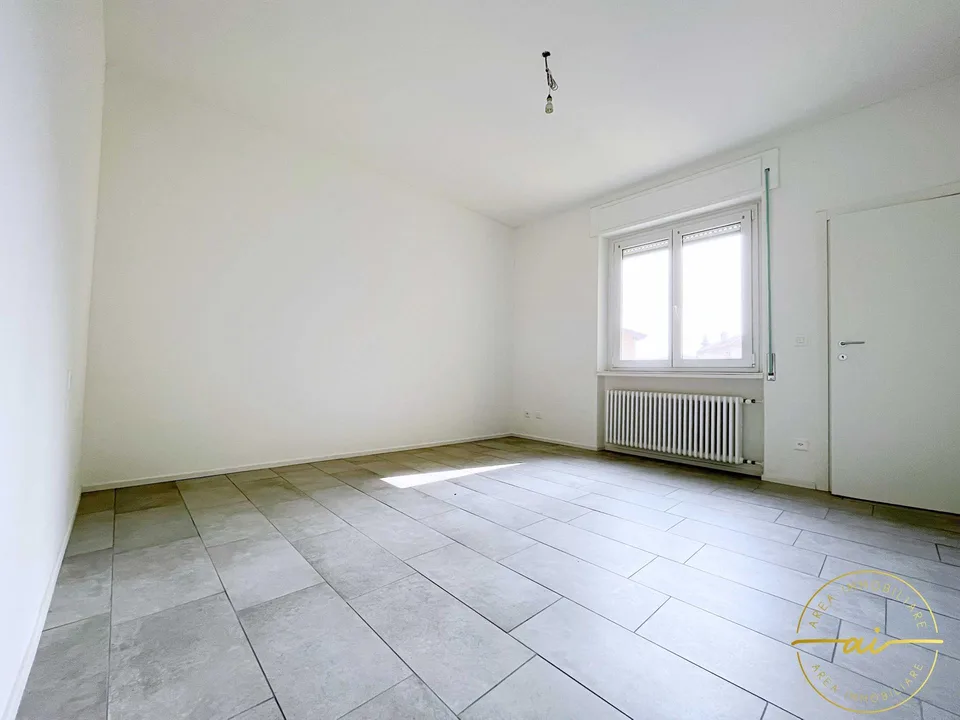 MODERNO APPARTAMENTO 2.5 LOCALI A MORBIO INFERIORE