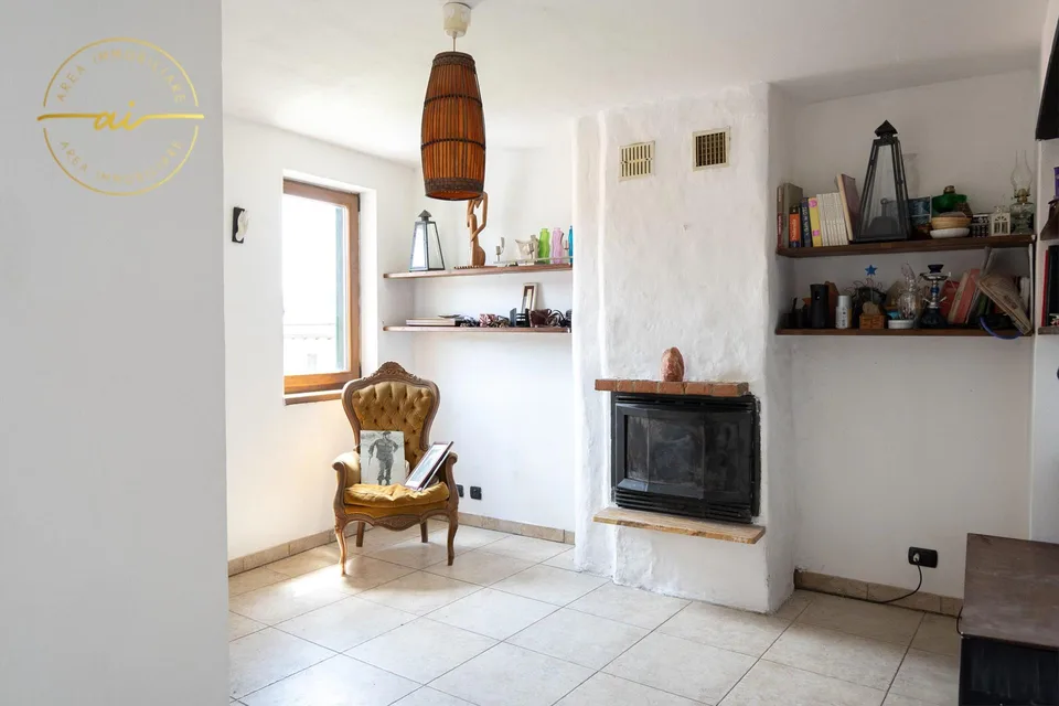 CASA PLURIFAMILIARE CON 3 APPARTAMENTI IN VENDITA – photo 10 sur 13