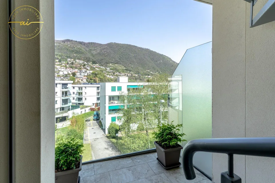 ATTICO MODERNO E LUMINOSO 3.5 LOCALI CON TERRAZZA PANORAMICA