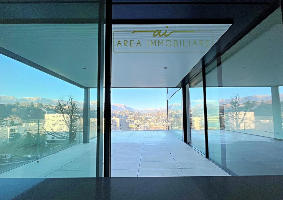 NUOVO ATTICO DI 4.5 LOCALI CON VISTA LAGO A PARADISO – photo 8 sur 13