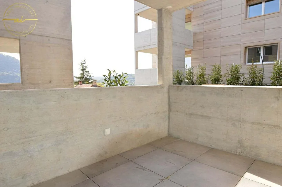 LUMINOSO APPARTAMENTO DI 2.5 LOCALI CON TERRAZZA A BALERNA