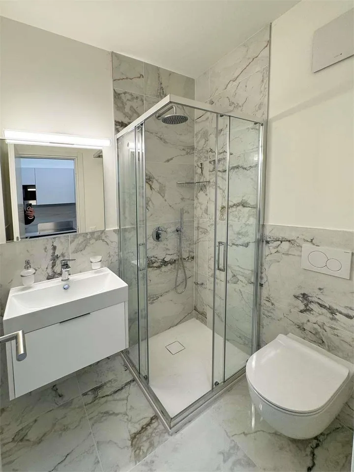 Vendesi Palazzina completamente ristrutturata rendimento 4.85% - DR1 – Foto 10 von 11