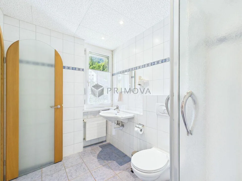 Hotel & Restaurant mit Einliegerwohnungen, Rebberg und Bauland in P... – Foto 21 von 30