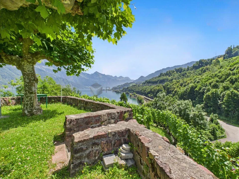 Hotel & Restaurant mit Einliegerwohnungen, Rebberg und Bauland in P... – Foto 7 von 30