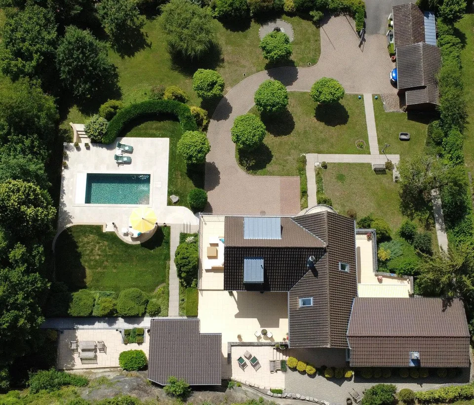 Exklusive Villa mit See- und Alpensicht sowie Pooloase – foto 8 di 18