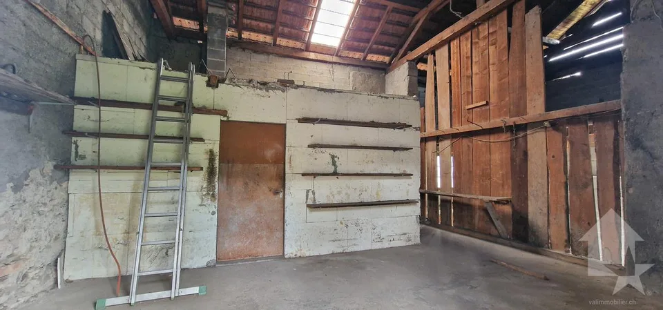 Maison villageoise avec grange attenante et garages – Foto 11 von 13