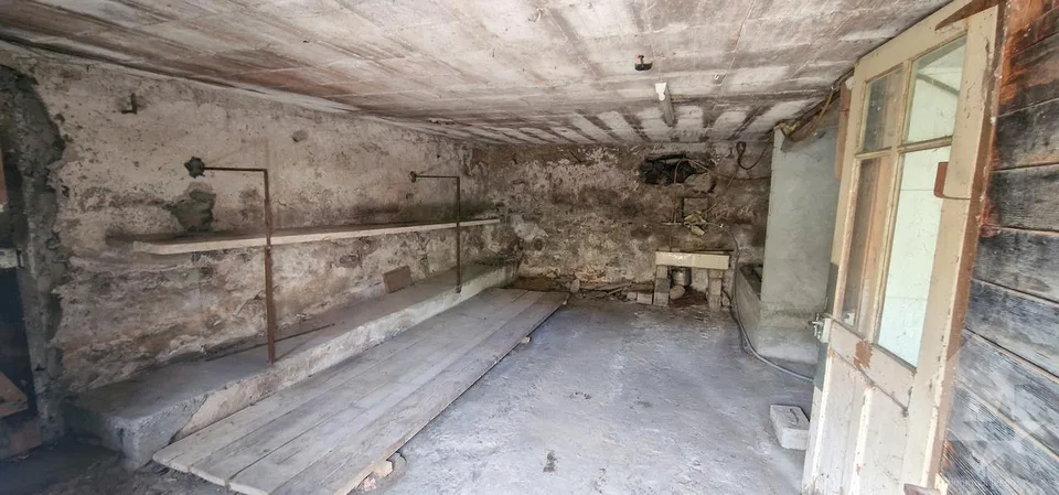 Maison villageoise avec grange attenante et garages – Foto 10 von 13
