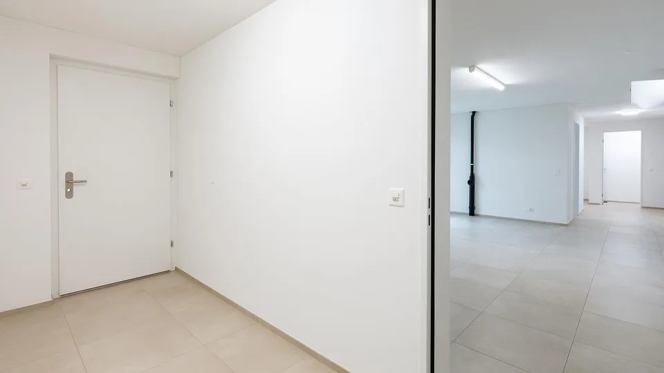 Bezugsbereite 4½-Zimmer Terrassenwohnung mit Aussicht – Foto 20 von 23