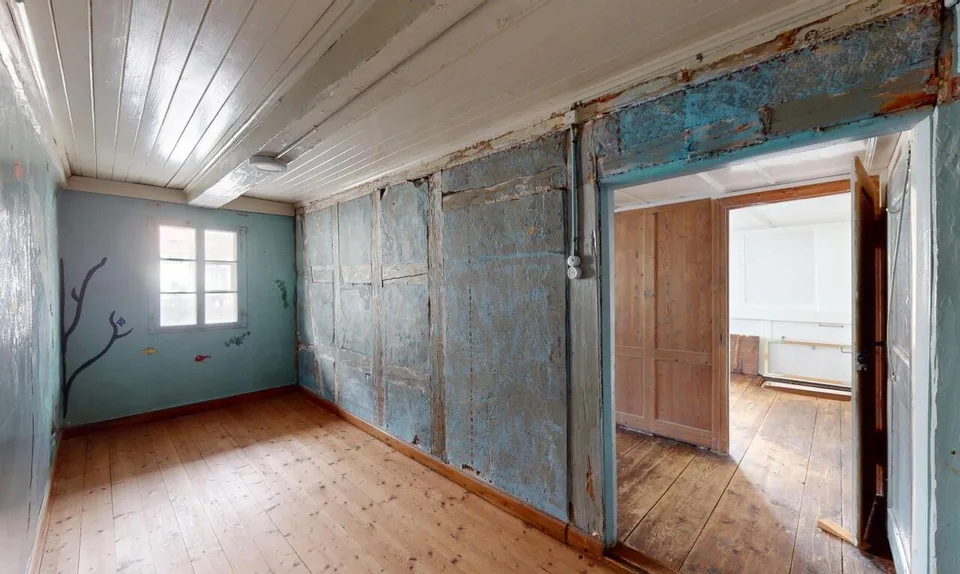 Historic 8-room semi-detached house in central location – photo 9 of 21