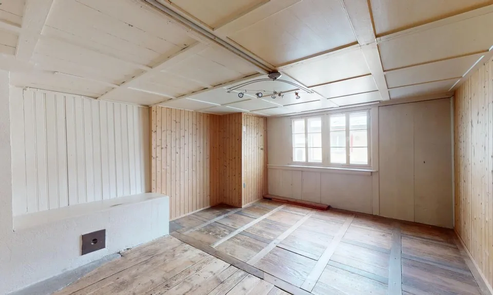 Historic 8-room semi-detached house in central location – photo 7 of 21