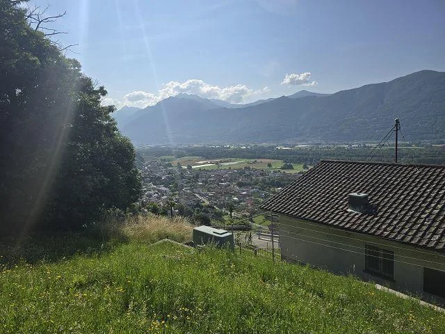 Terreno edificabile R2 di 1377 m2 molto soleggiata, tranquilla, bel... – Foto 10 von 14