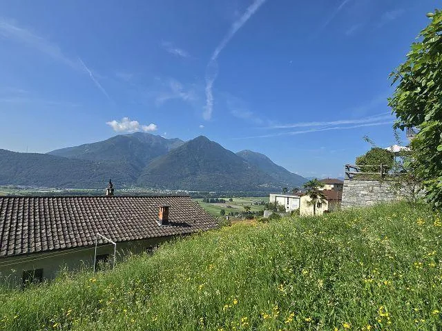 Terreno edificabile R2 di 1377 m2 molto soleggiata, tranquilla, bel... – Foto 7 von 14