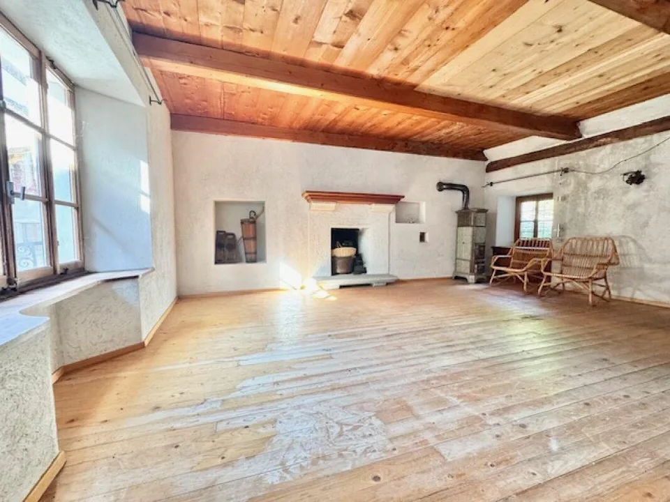 ZU VERKAUFEN IN CERENTINO - ANTIKES TESSINER HAUS MIT TYPISCHEM WAL... – foto 13 di 26
