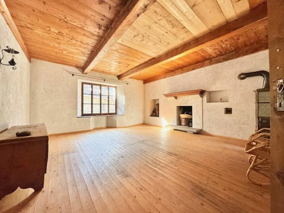 ZU VERKAUFEN IN CERENTINO - ANTIKES TESSINER HAUS MIT TYPISCHEM WAL... – foto 14 di 26