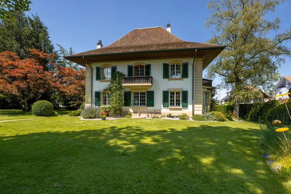 Villa im Dorfzentrum von Fraubrunnen