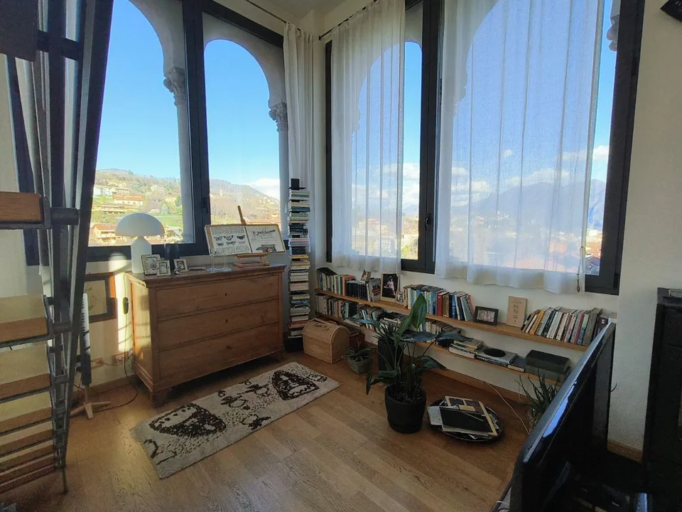 Elegante Dachgeschosswohnung in historischem Palazzo mit hochwertig... – Foto 17 von 17