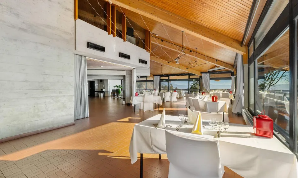 Magnifique hôtel dans cadre idyllique sur 18'000m2 de terrain!