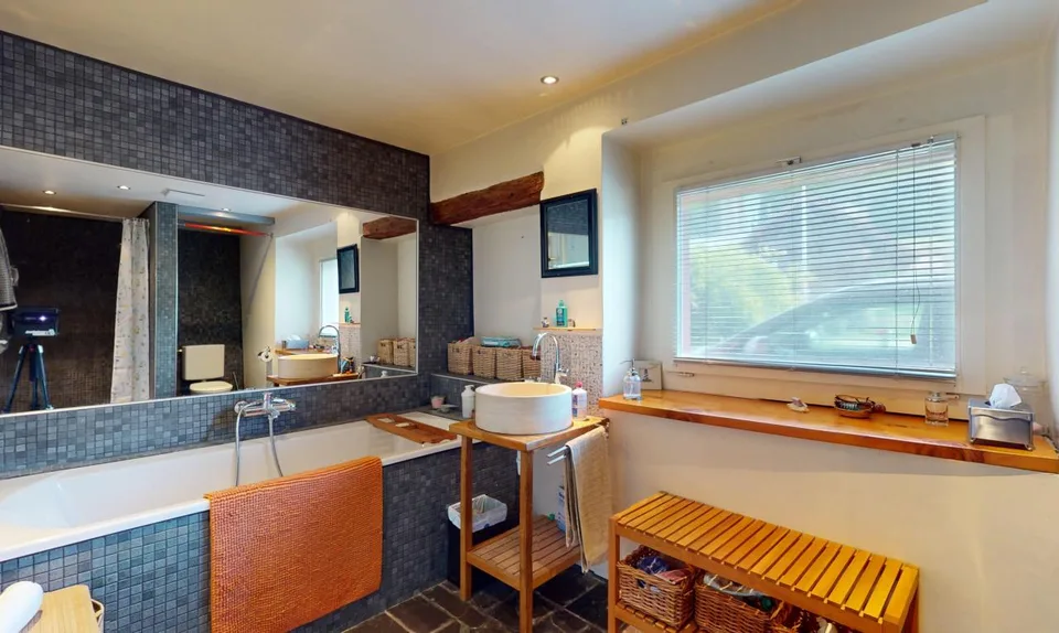 Magnifique ferme rénovée avec atelier d'artisan au coeur de la Broye – Foto 12 von 13