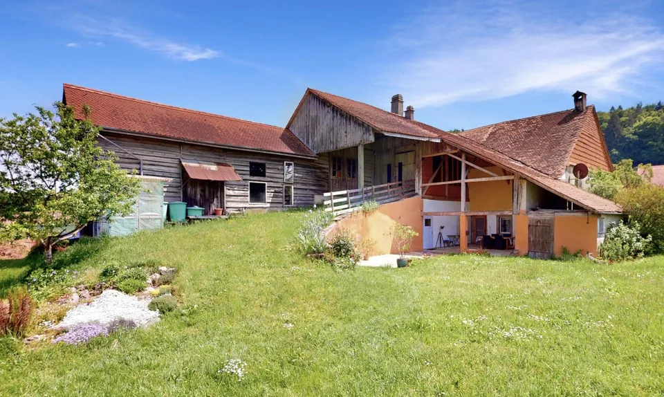 Magnifique ferme rénovée avec atelier d'artisan au coeur de la Broye – Foto 7 von 13