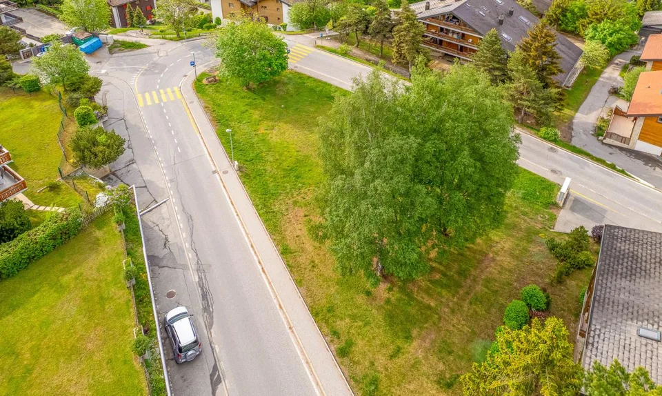 Terrain au centre d'Ovronnaz avec un bon potentiel de développement