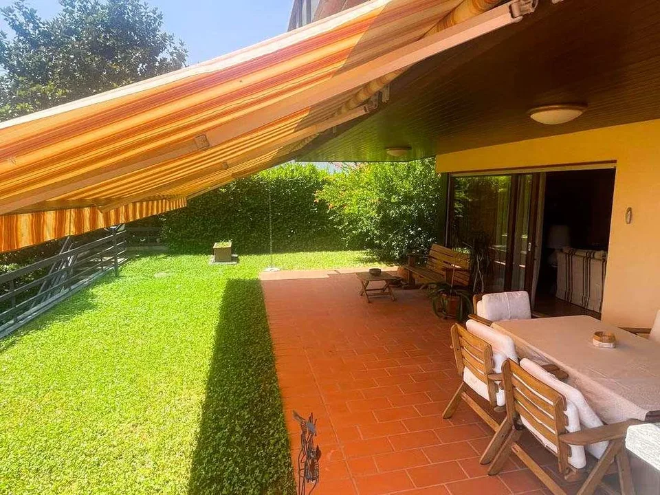 Villa esclusiva a Besazio con dépendance, piscina e vista panoramica