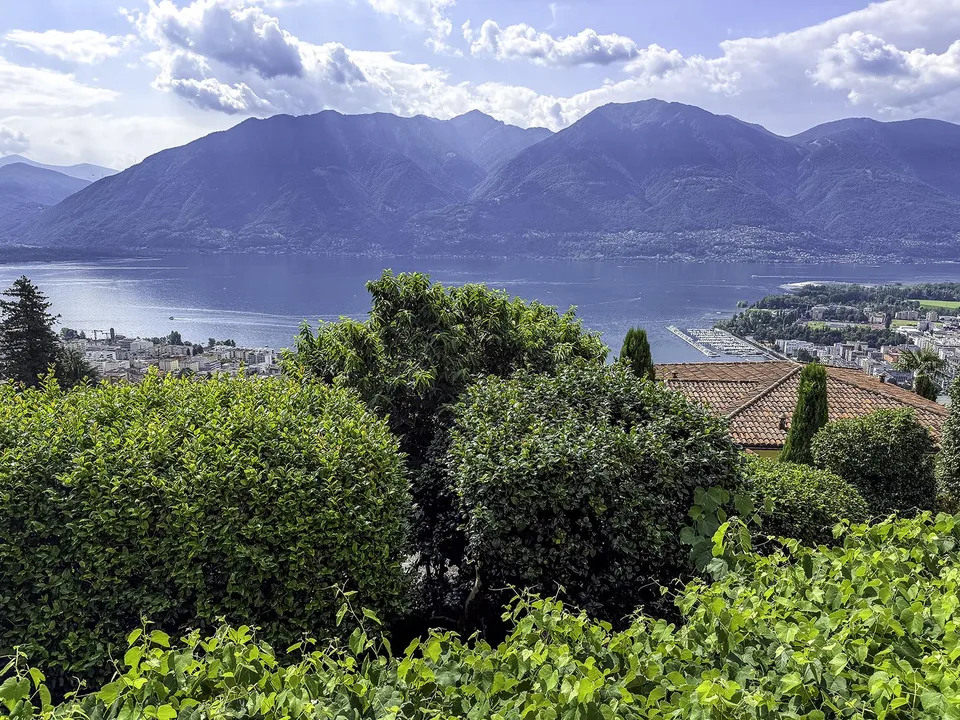 Bezaubernde Liegenschaft in Paradieswinkel am Lago Maggiore