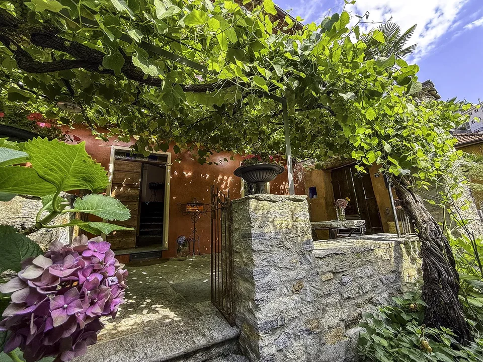 Bezaubernde Liegenschaft in Paradieswinkel am Lago Maggiore – foto 6 di 30