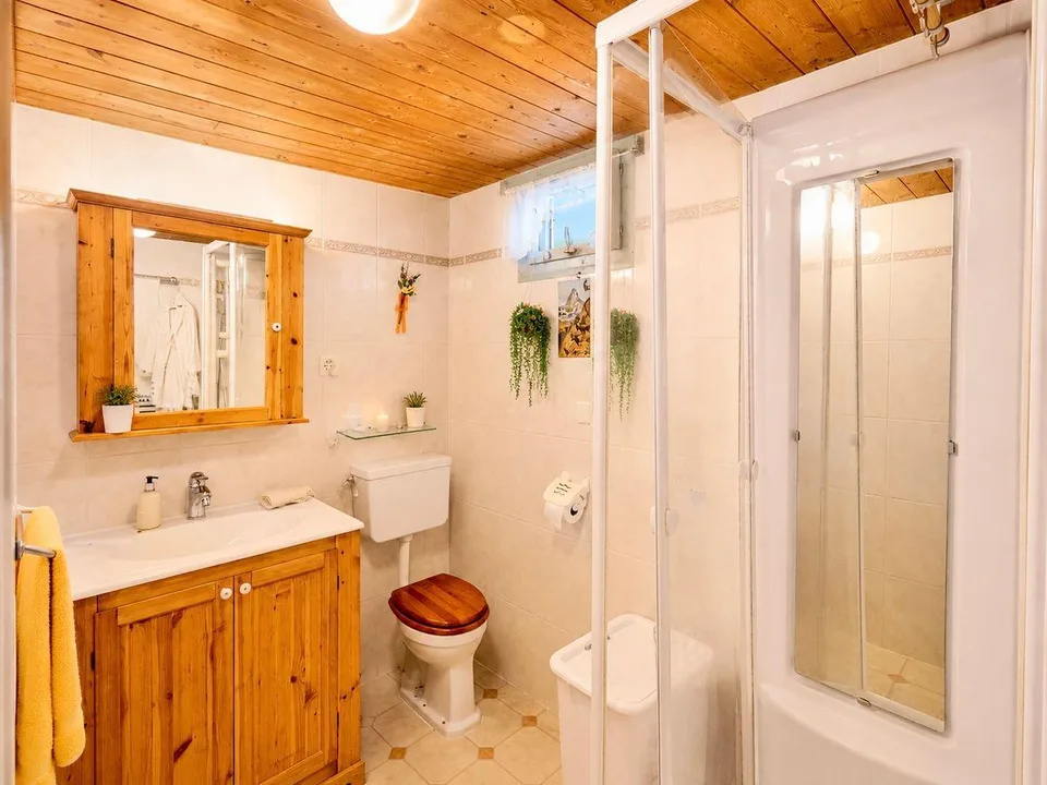 BEL APPARTEMENT AVEC VUE À RAVOIRE – photo 8 sur 8