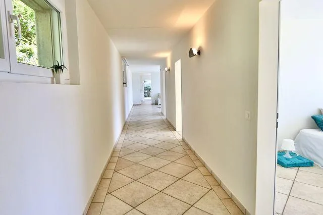 4 1/2-Zimmer-Luxuswohnung mit Terrasse und Garten mit Seeblick / ap... – Foto 14 von 29